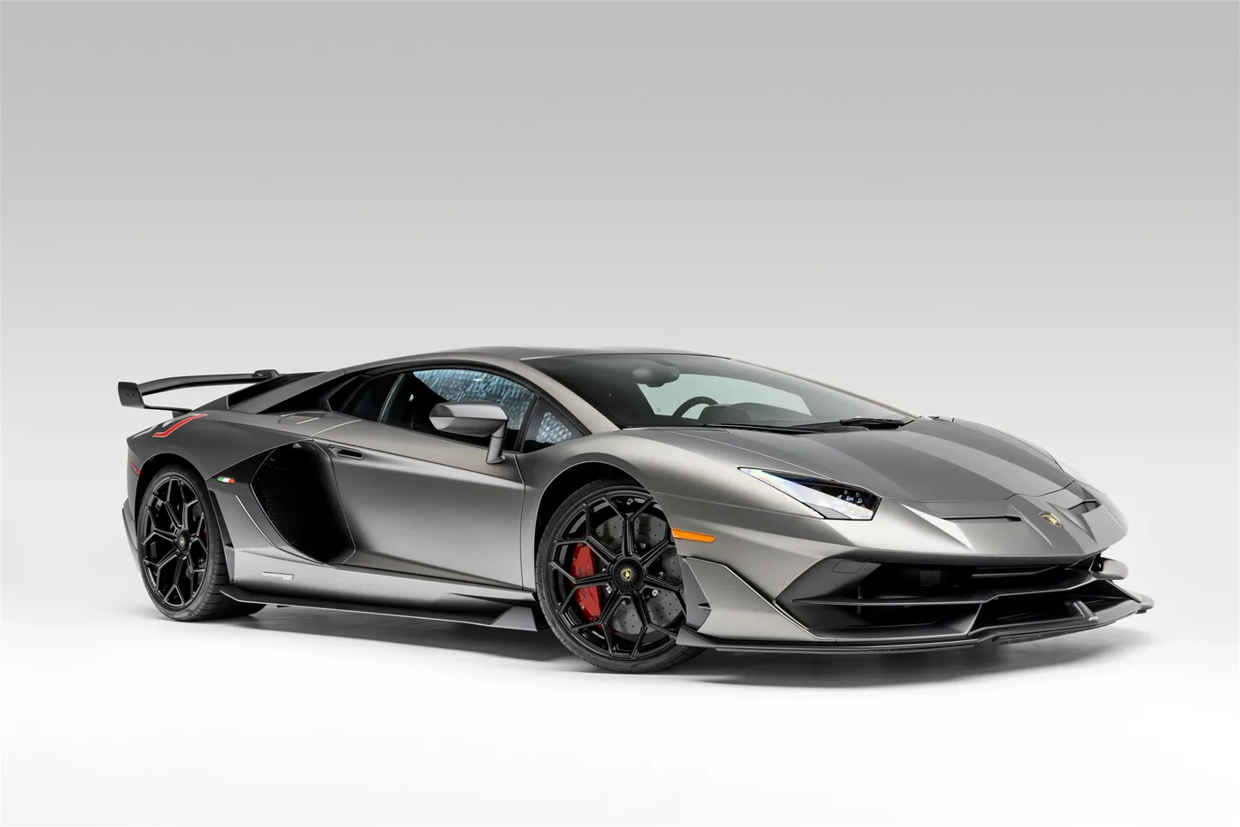 2020 Lamborghini Aventador SVJ - View 6