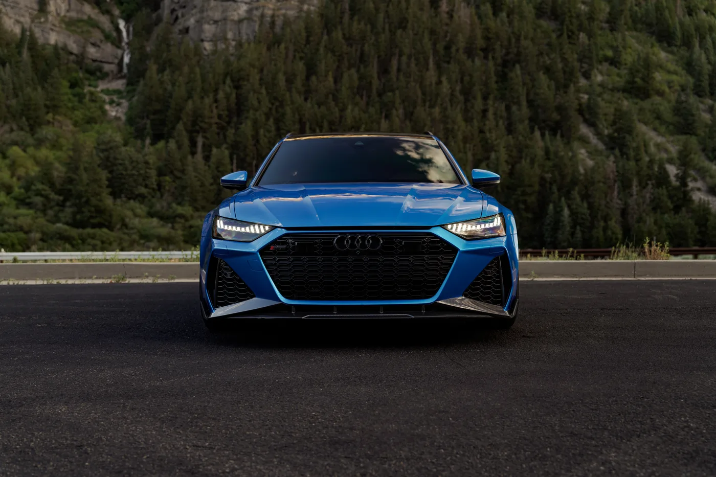 Audi RS6 - View 4