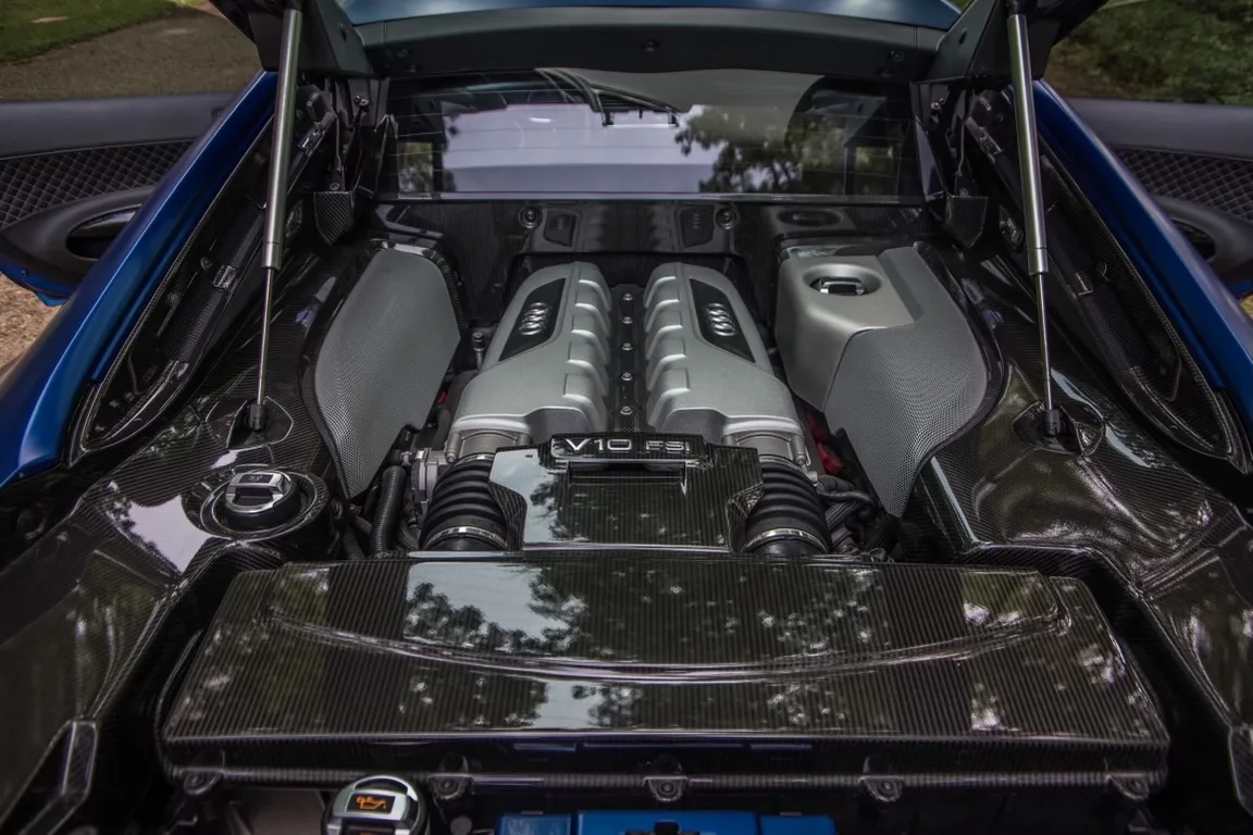 2014 Audi R8 5.2 - View 4