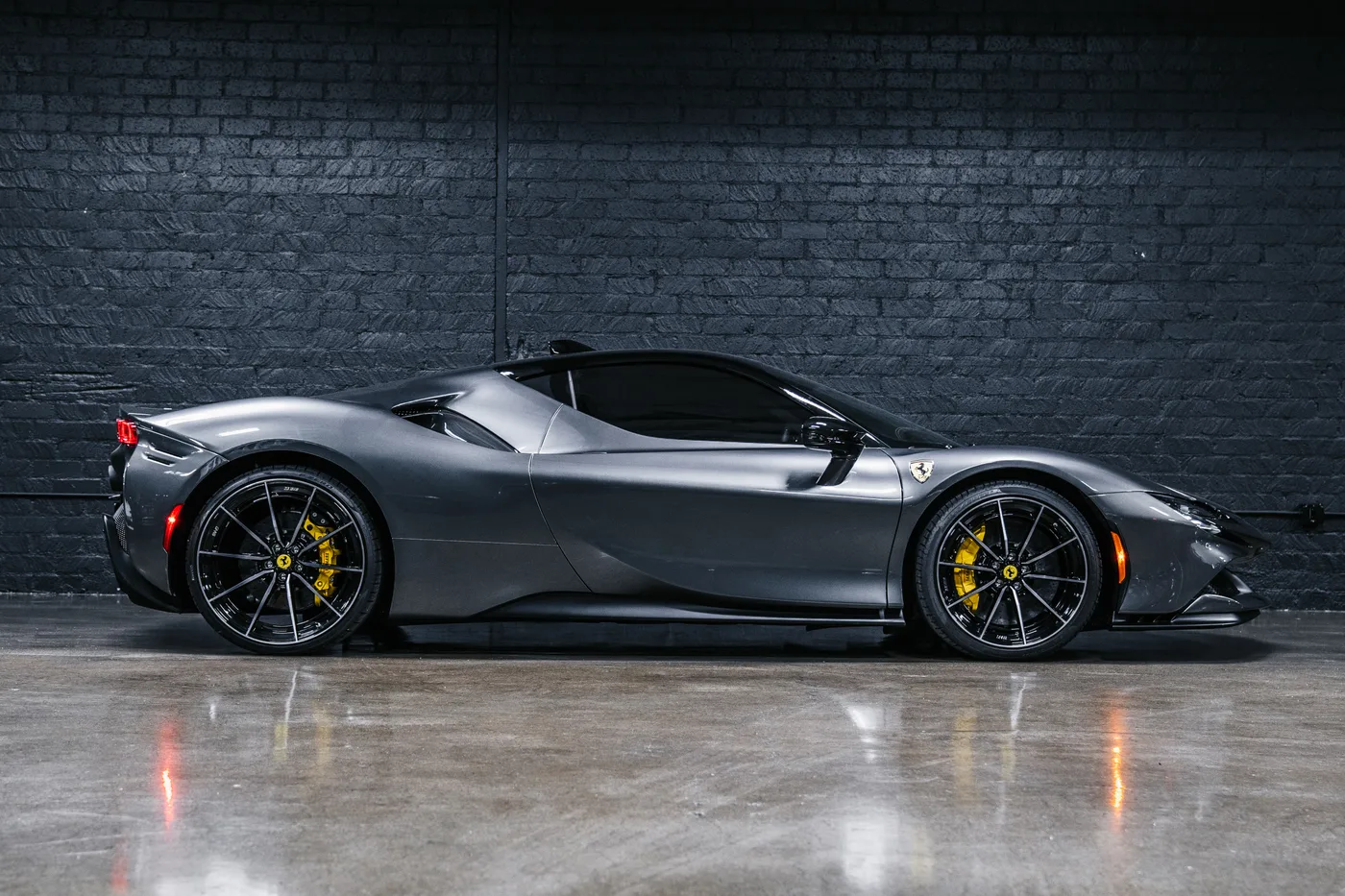 2021 Ferrari SF90 Stradale - View 8