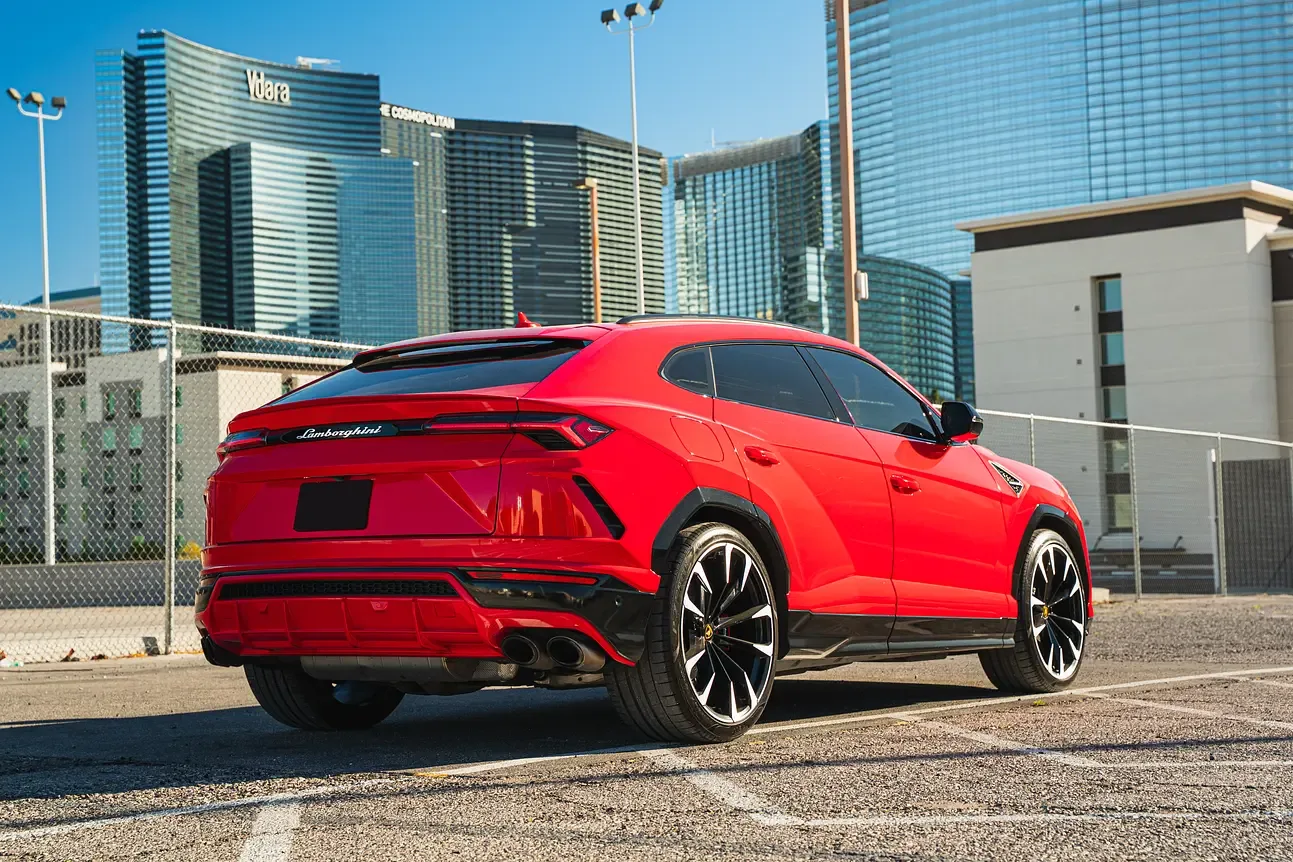 Urus Red - View 9