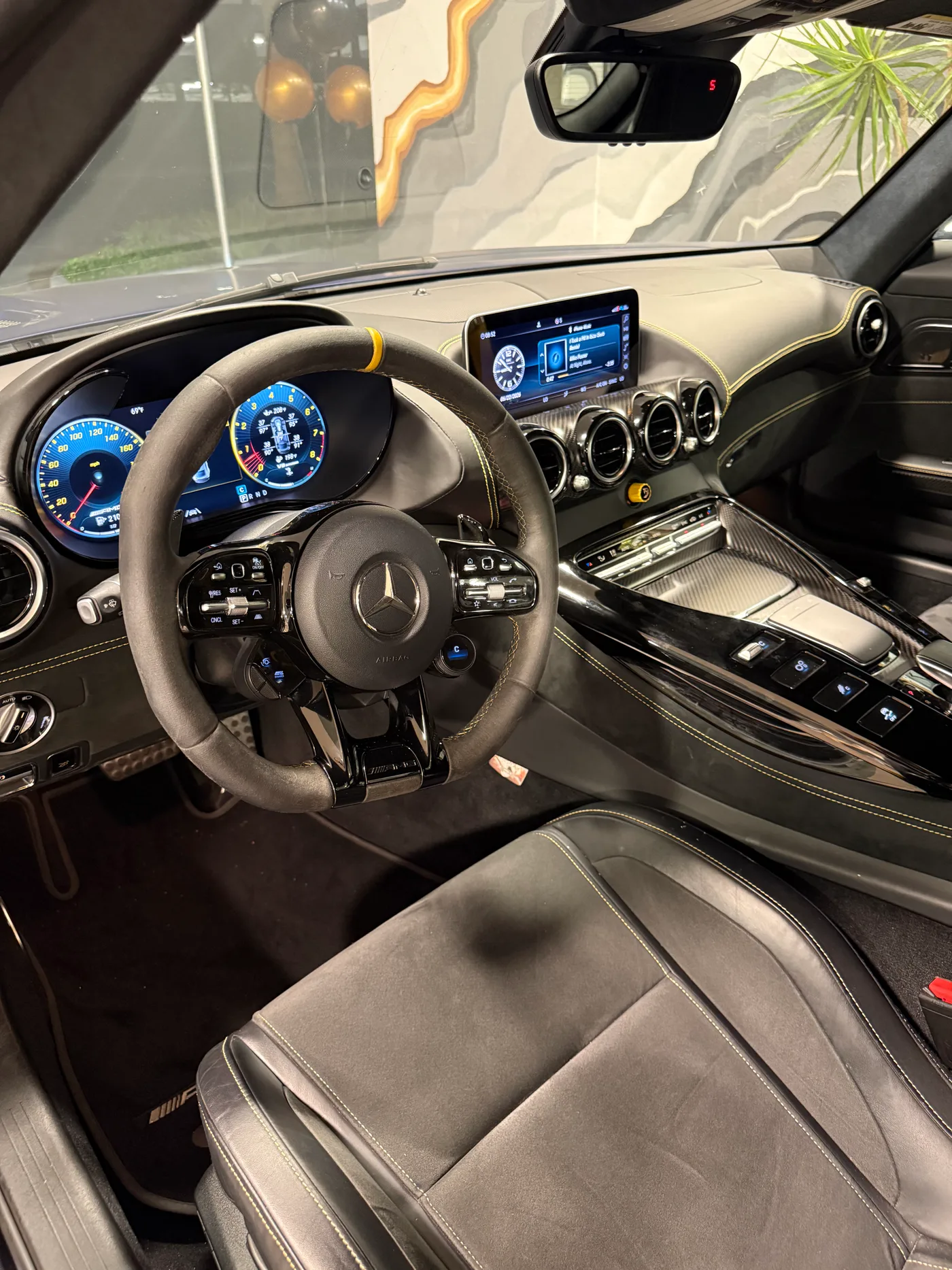 Mercedes Benz AMG GTR - View 5