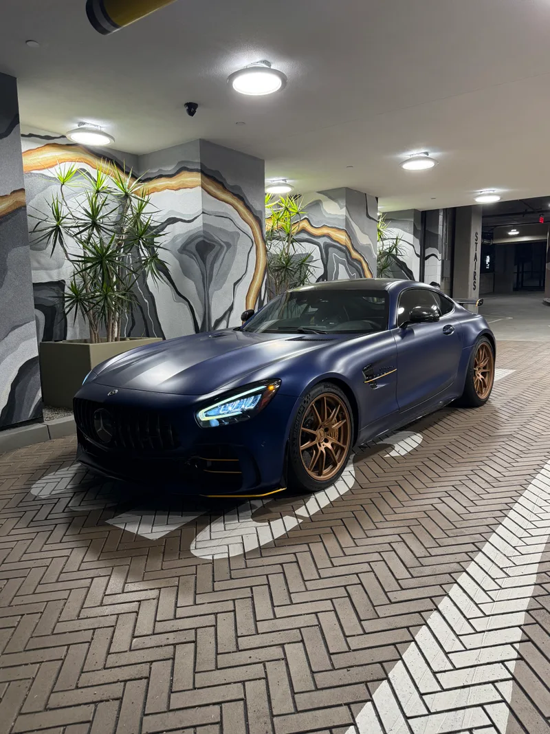 Mercedes Benz AMG GTR