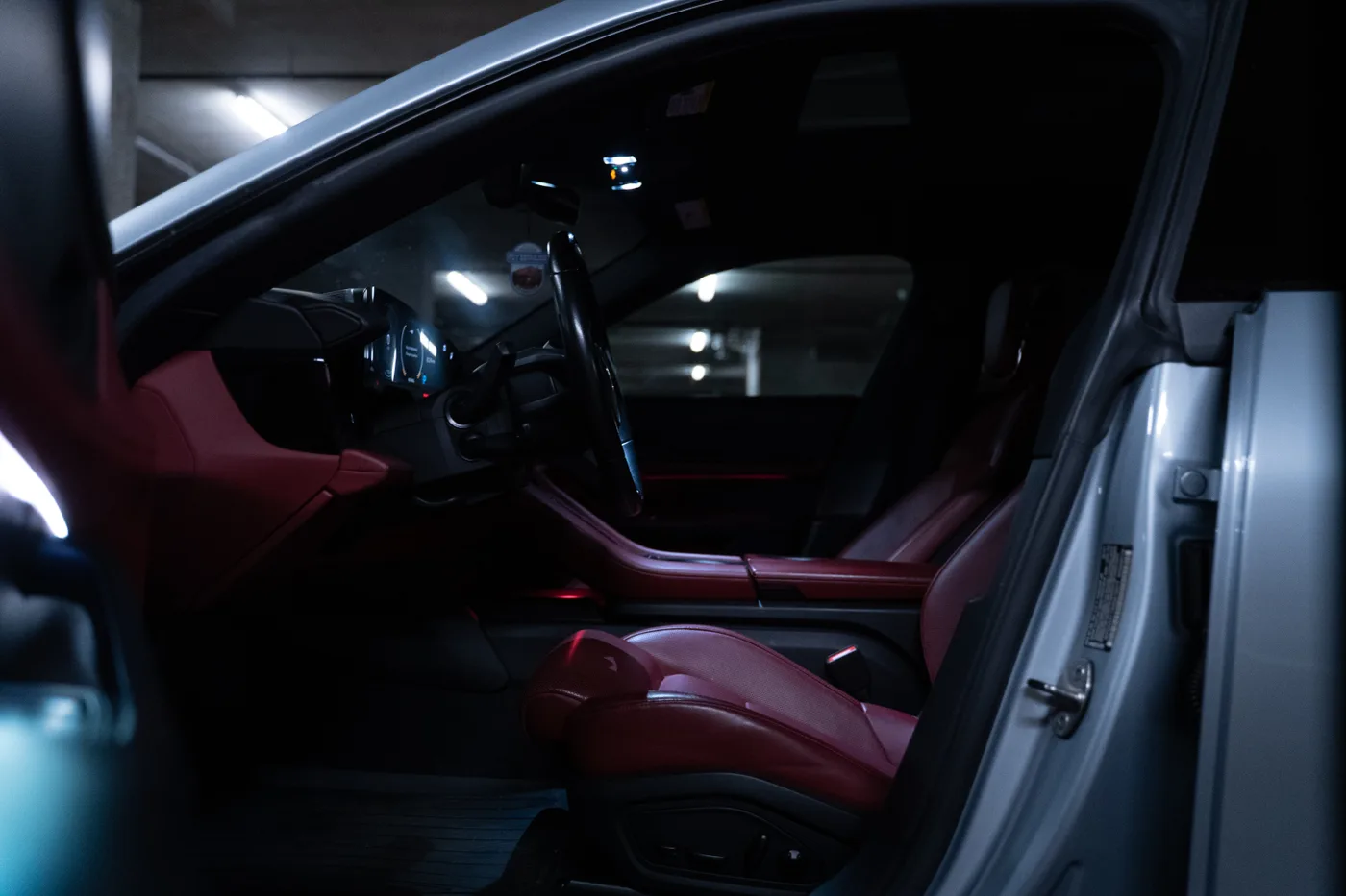 Porsche Taycan - View 7