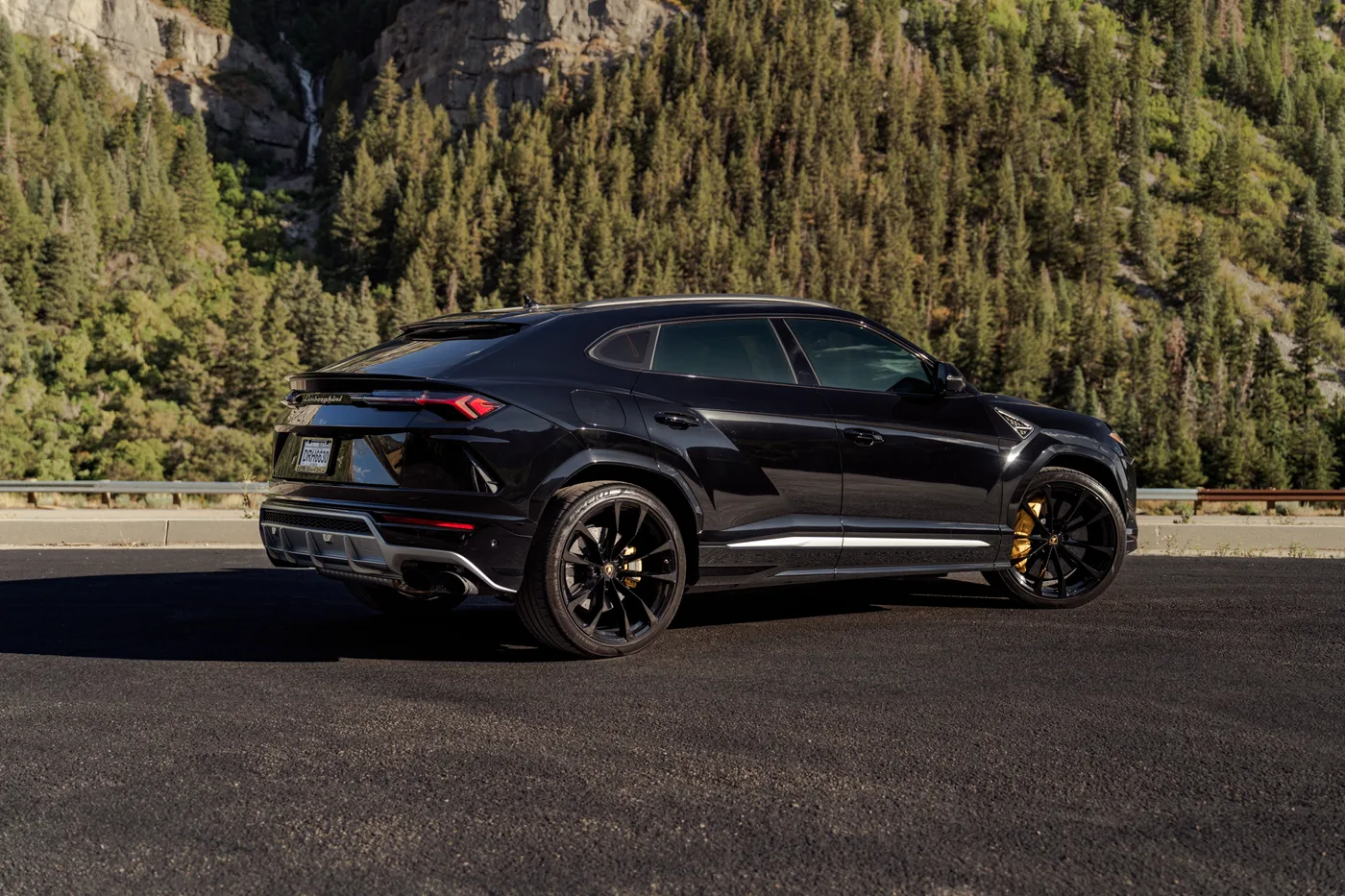 Lamborghini Urus - View 2
