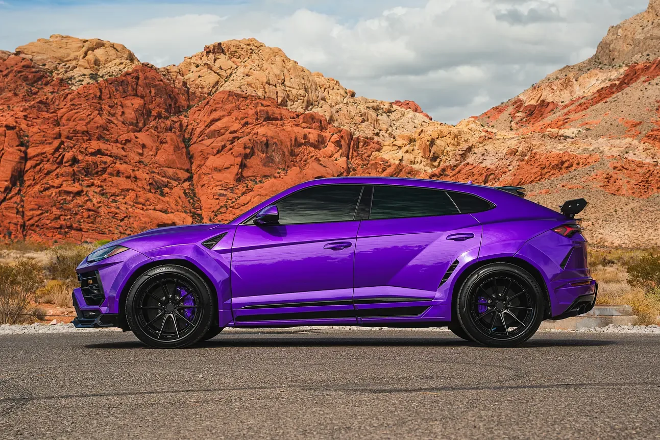 Lamborghini Urus - View 6