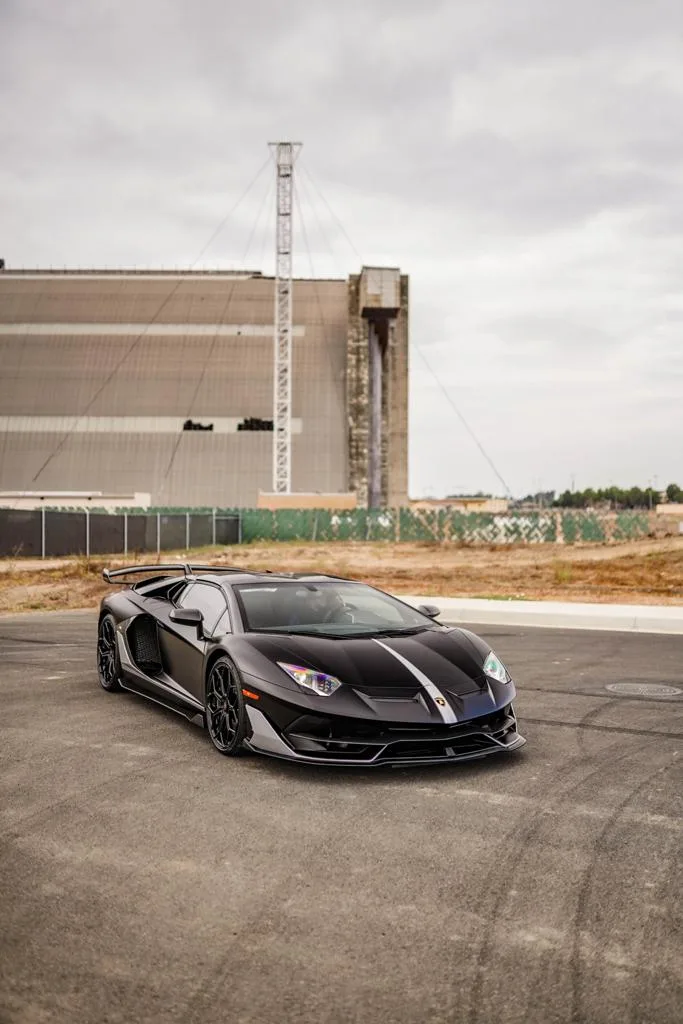 2020 Lamborghini Aventador SVJ Roadster - View 2
