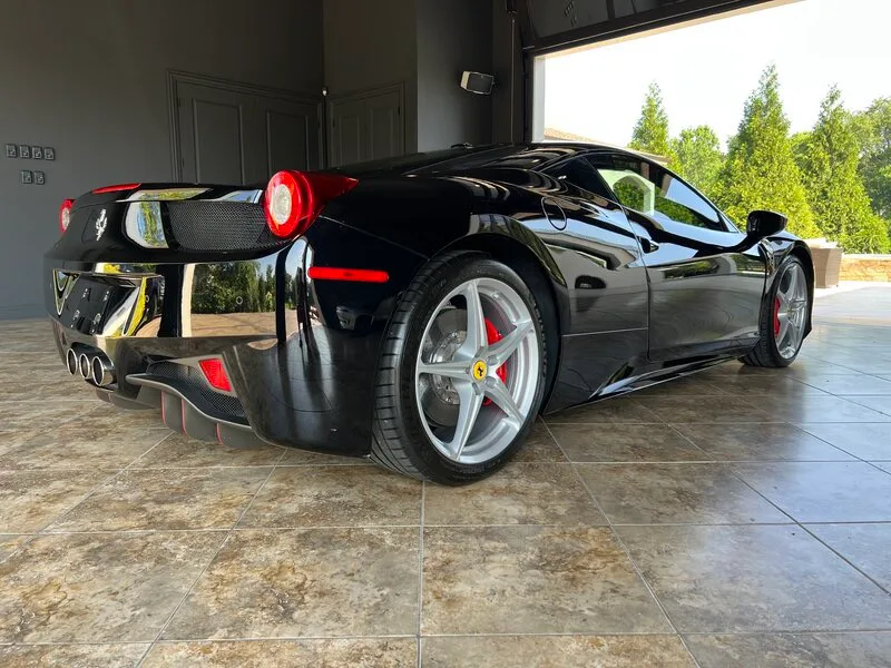 2011 Ferrari 458 Italia - View 2