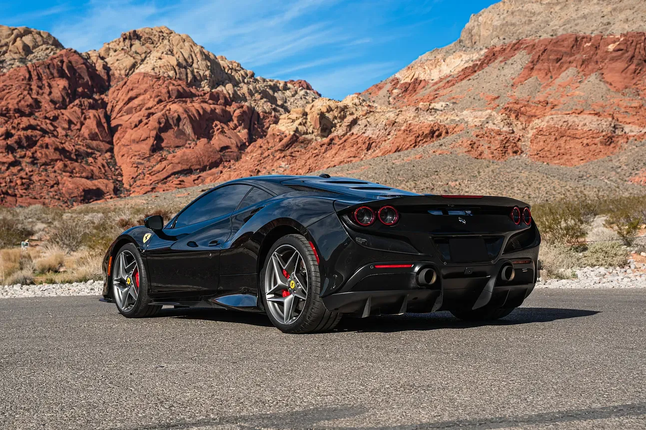 F8 Tributo - View 4