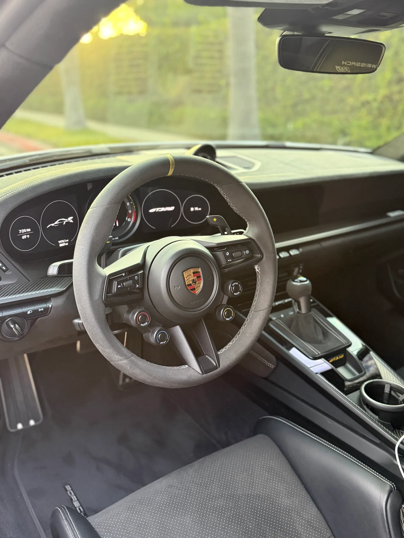 Porsche GT3 RS - View 5