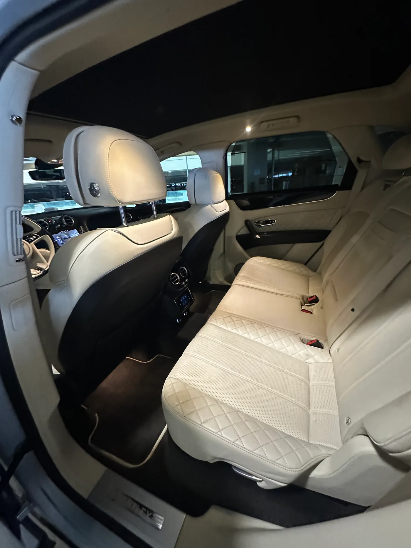 Bentley Bentayga - View 7