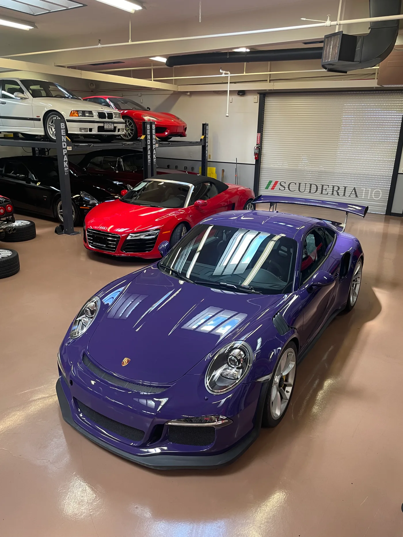 2016 Porsche 911 GT3 RS - View 2