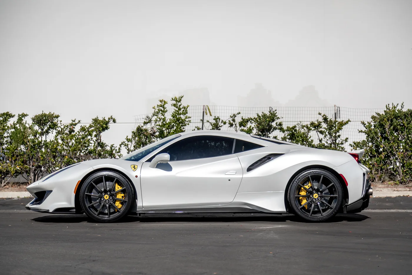 2019 Ferrari 488 GTB Base - View 2