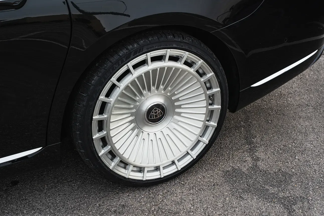 Maybach S580 - View 4