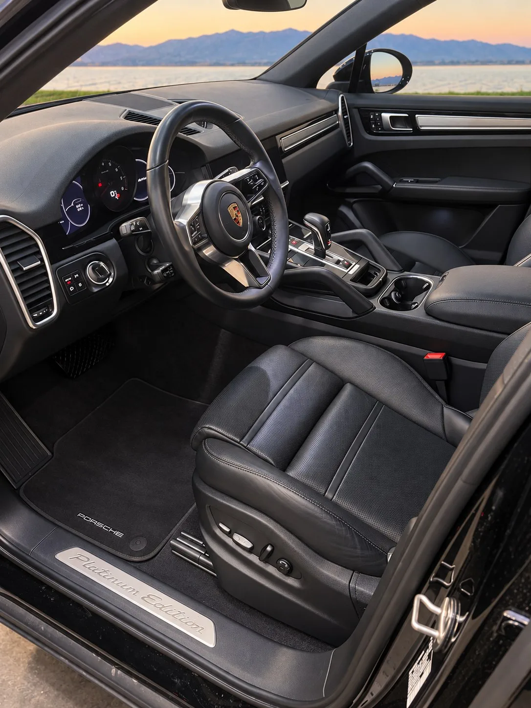 Porsche Cayenne - View 2