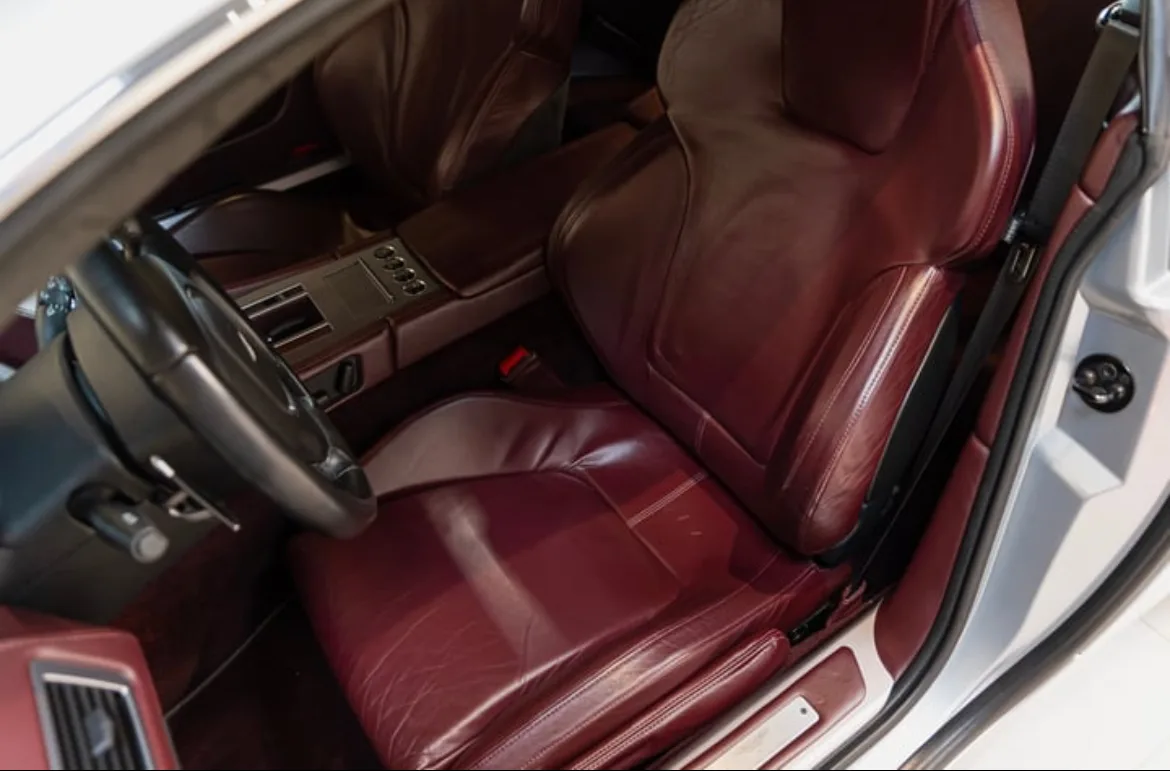 2005 Aston Martin DB9 Base - View 10