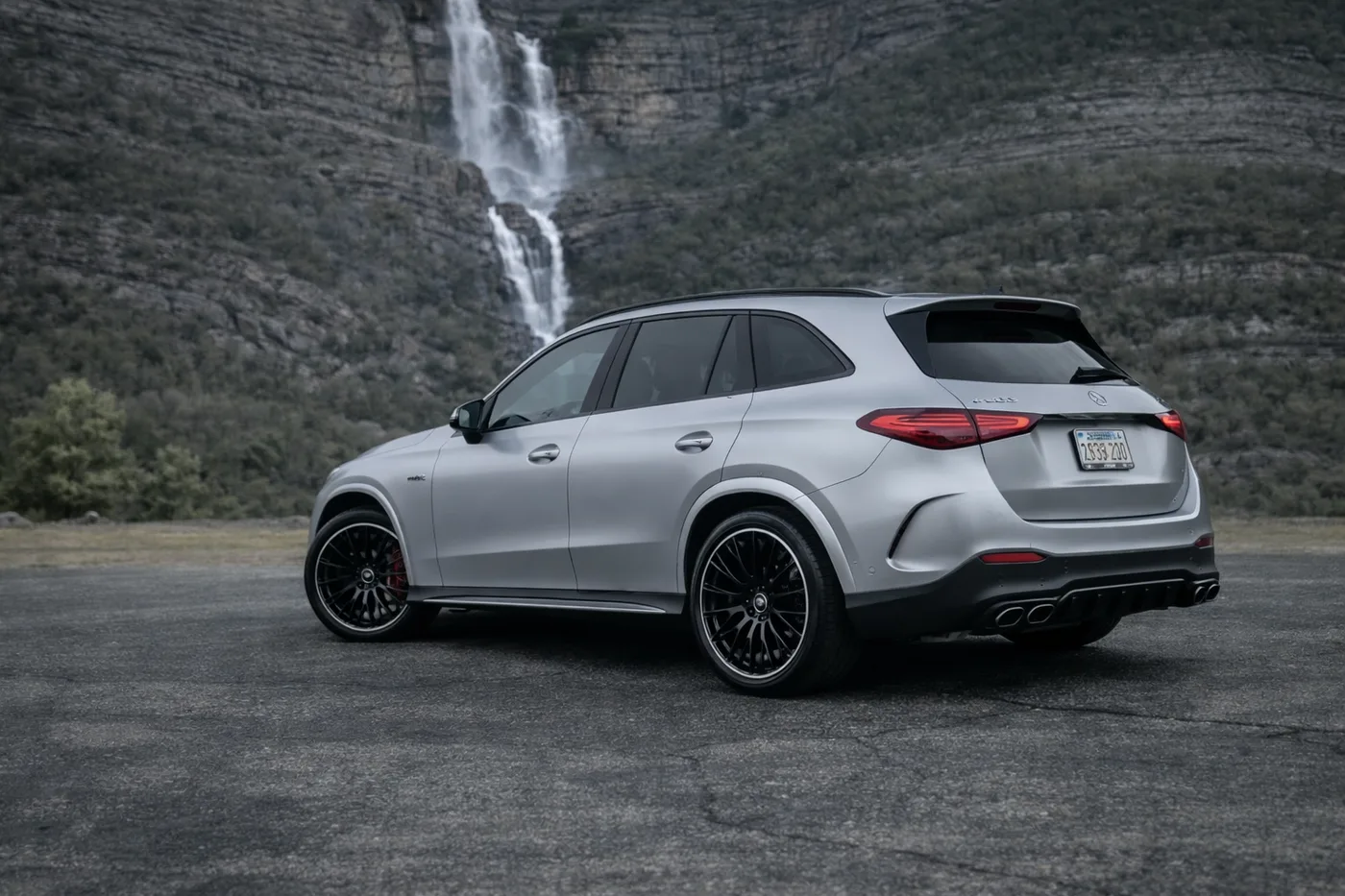 Mercedes-Benz GLC43 AMG - View 3