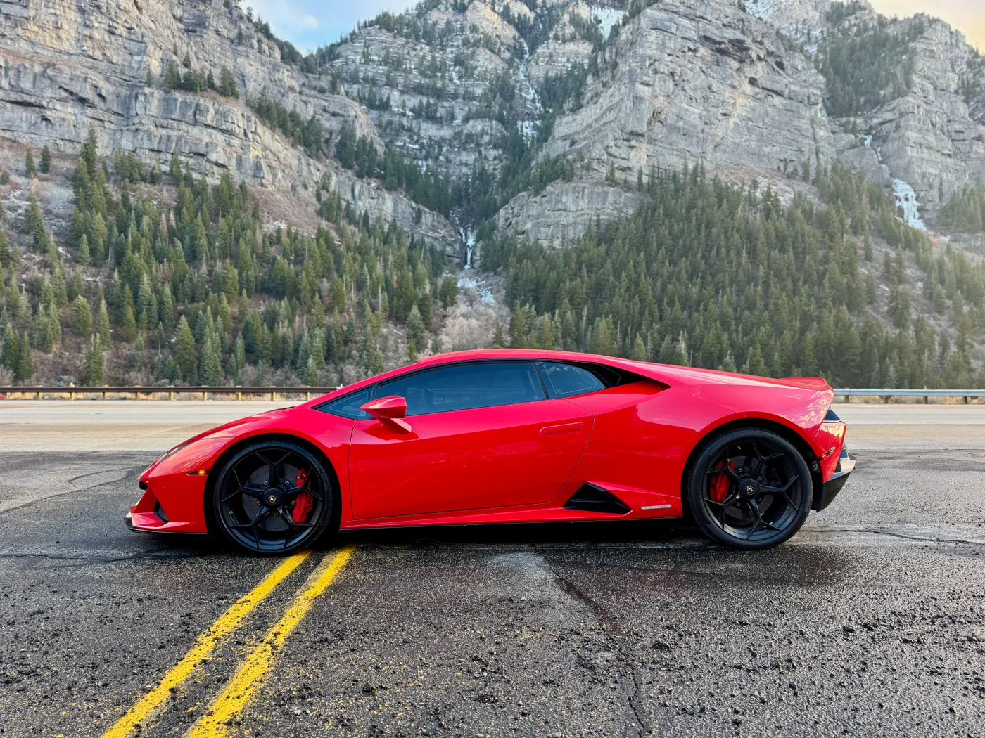 Lamborghini Huracan EVO AWD  Coupe - View 6