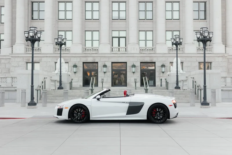 Audi R8