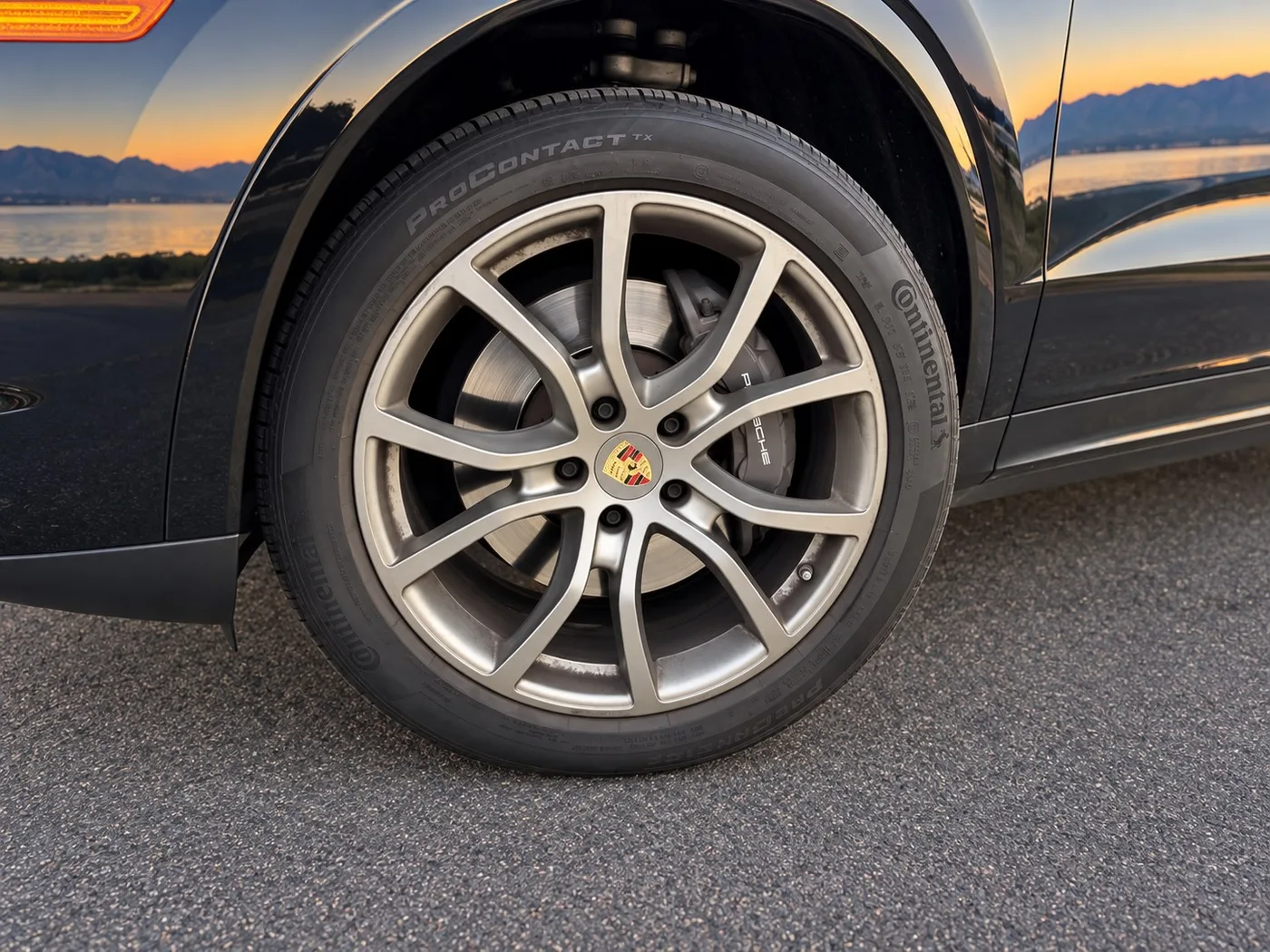 Porsche Cayenne - View 6
