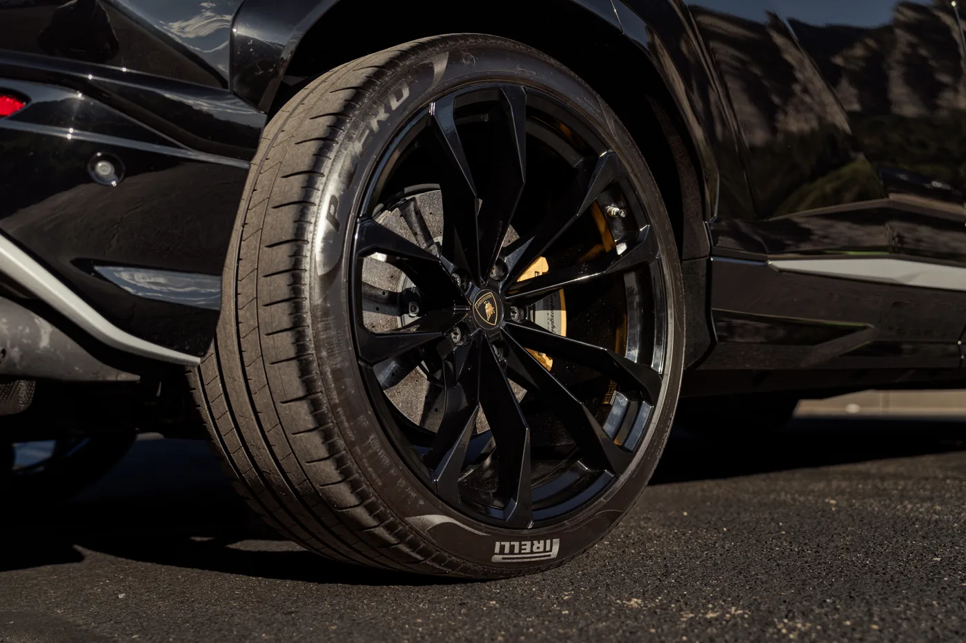 Lamborghini Urus - View 4