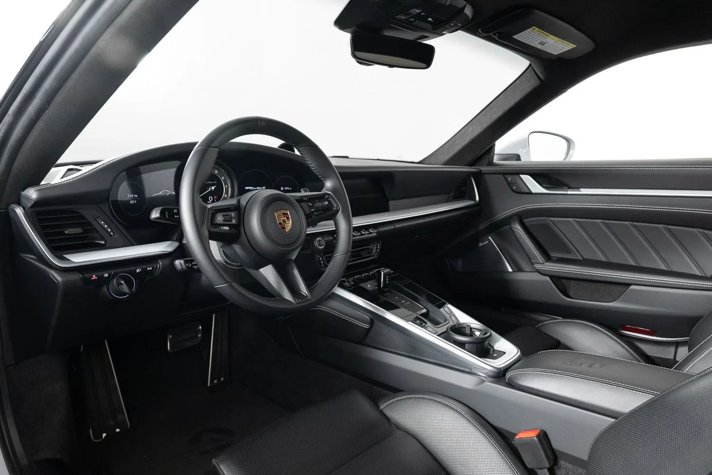 Porsche 911 Turbo S - View 2