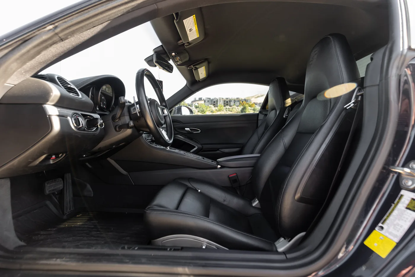 Porsche 718 Cayman - View 4