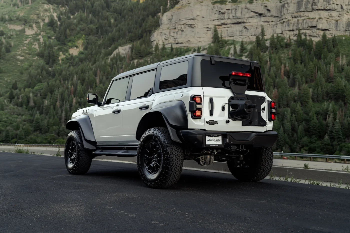 Ford Bronco Raptor - View 7