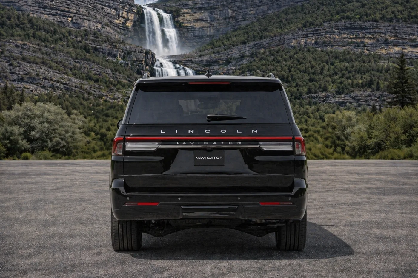 Lincoln Navigator Reserve L 4x4 - View 3