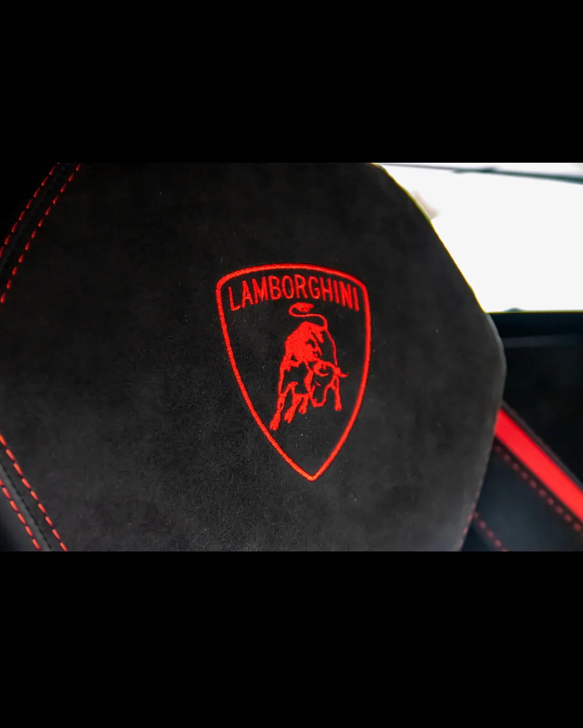 2022 Lamborghini Aventador Ultimae Roadster - View 7