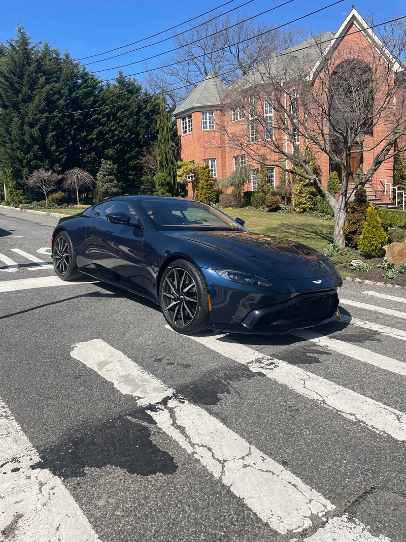 2020 Aston Martin Vantage