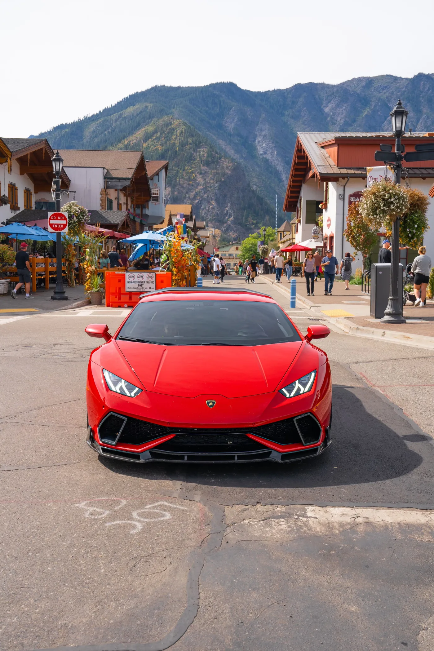 Lamborghini Huracan - View 2
