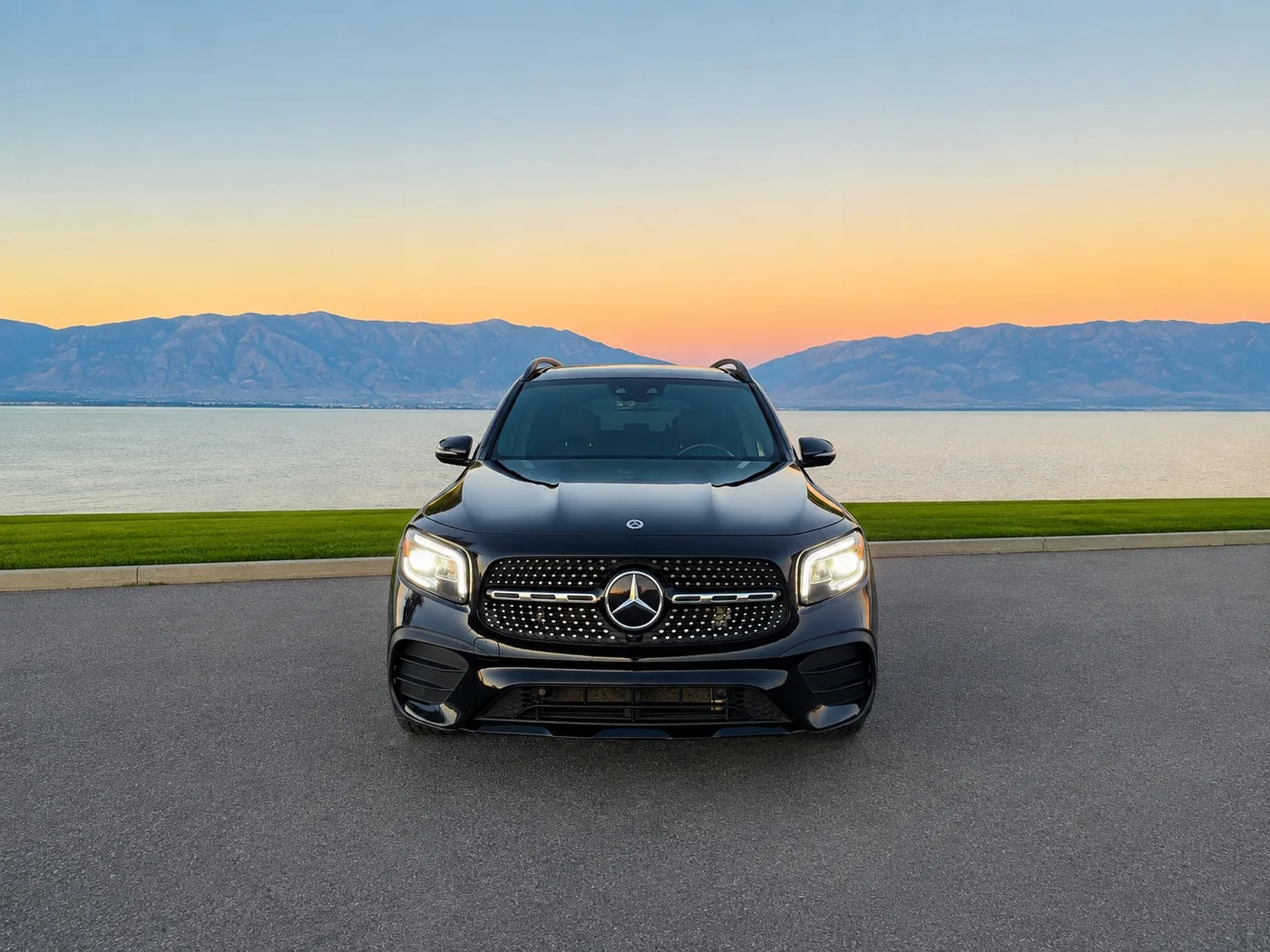 Mercedes-Benz GLB-Class 2022 - View 4