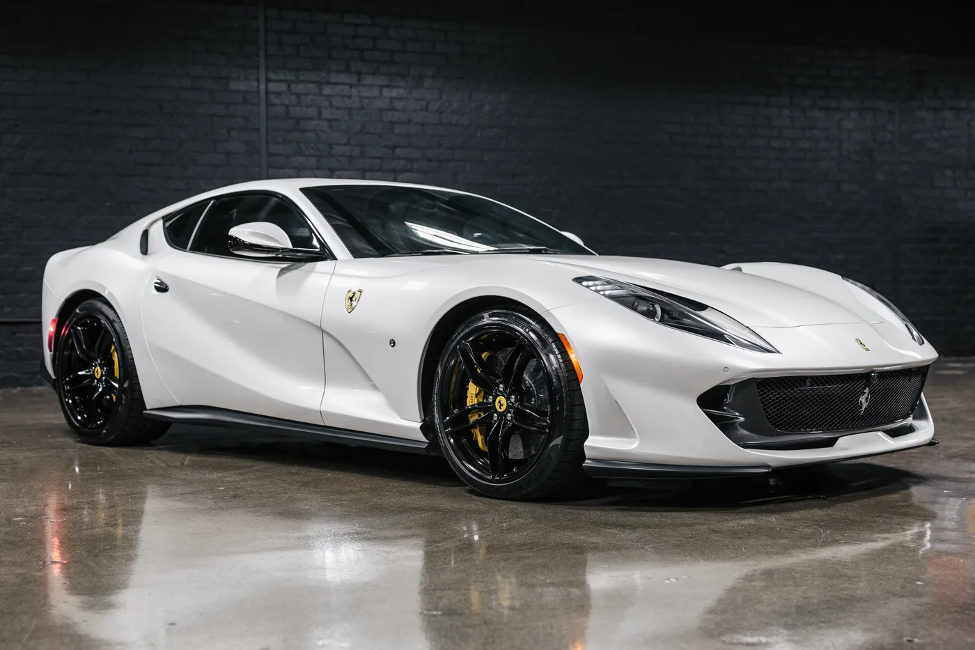 2018 Ferrari 812 Superfast Base - View 2