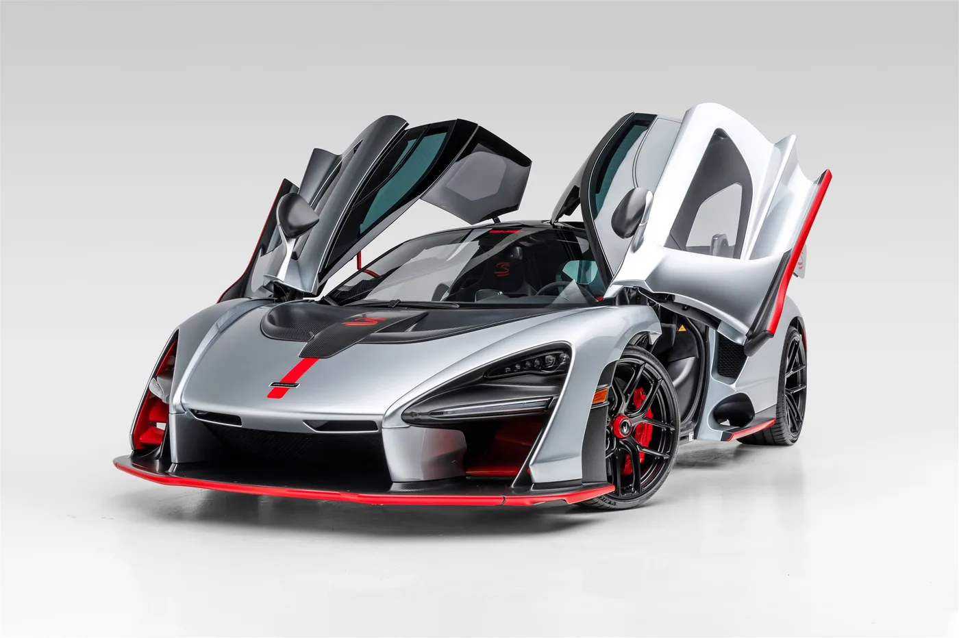 2019 McLaren Senna Base - View 5