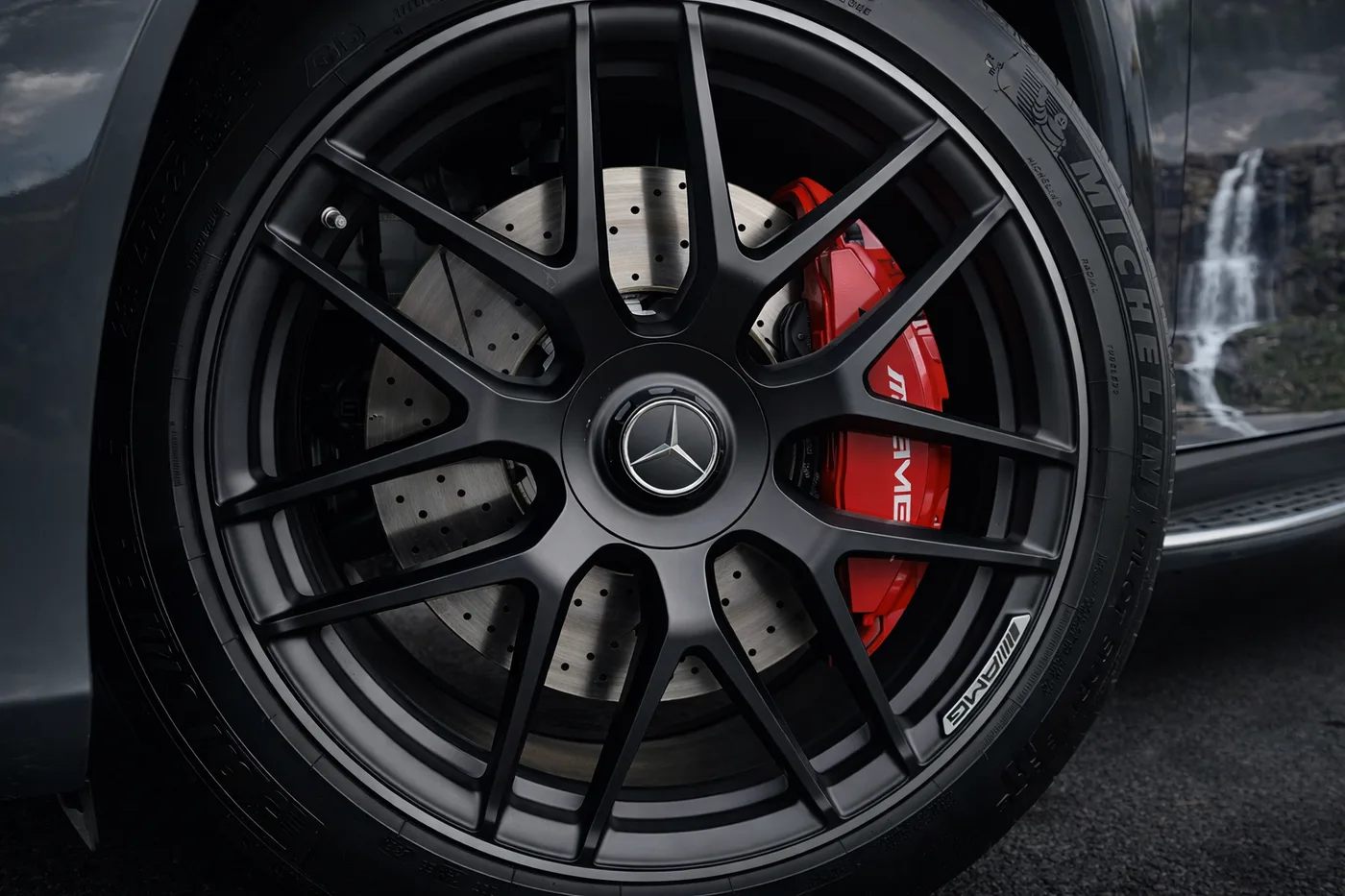Mercedes-Benz GLE63 AMG S - View 5