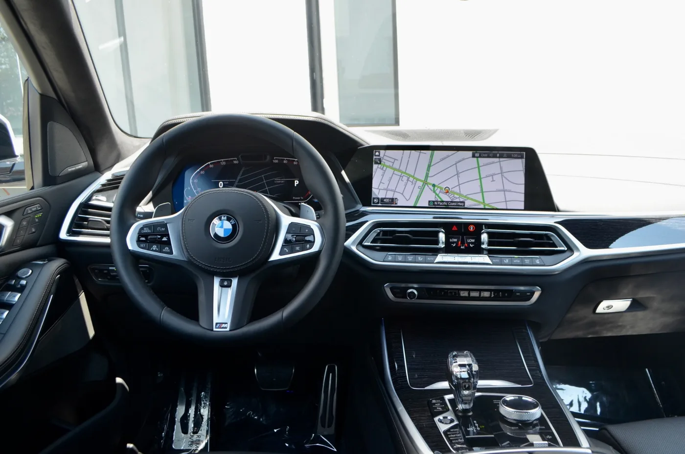 BMW X7 - View 4