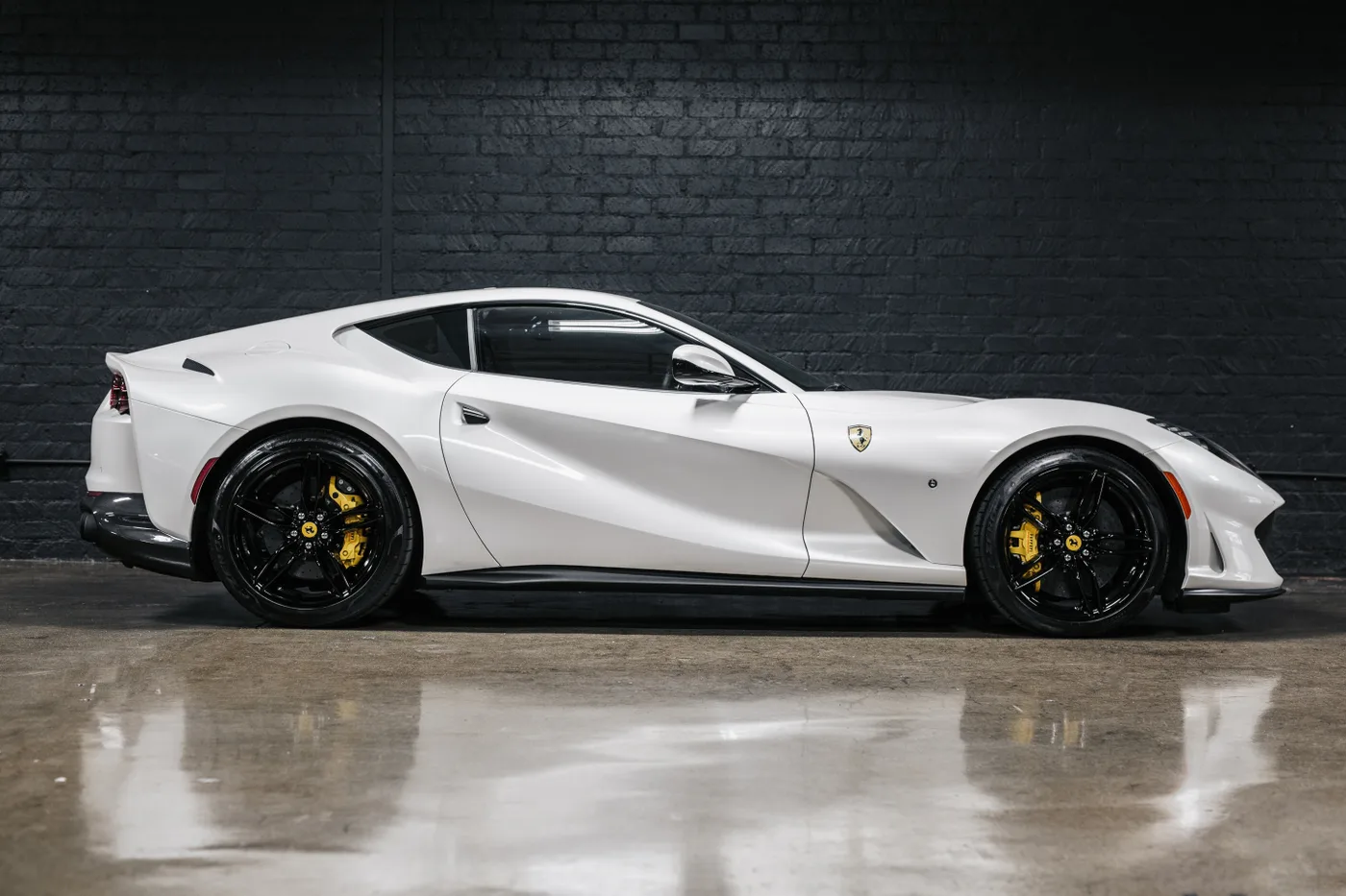 2018 Ferrari 812 Superfast Base - View 3