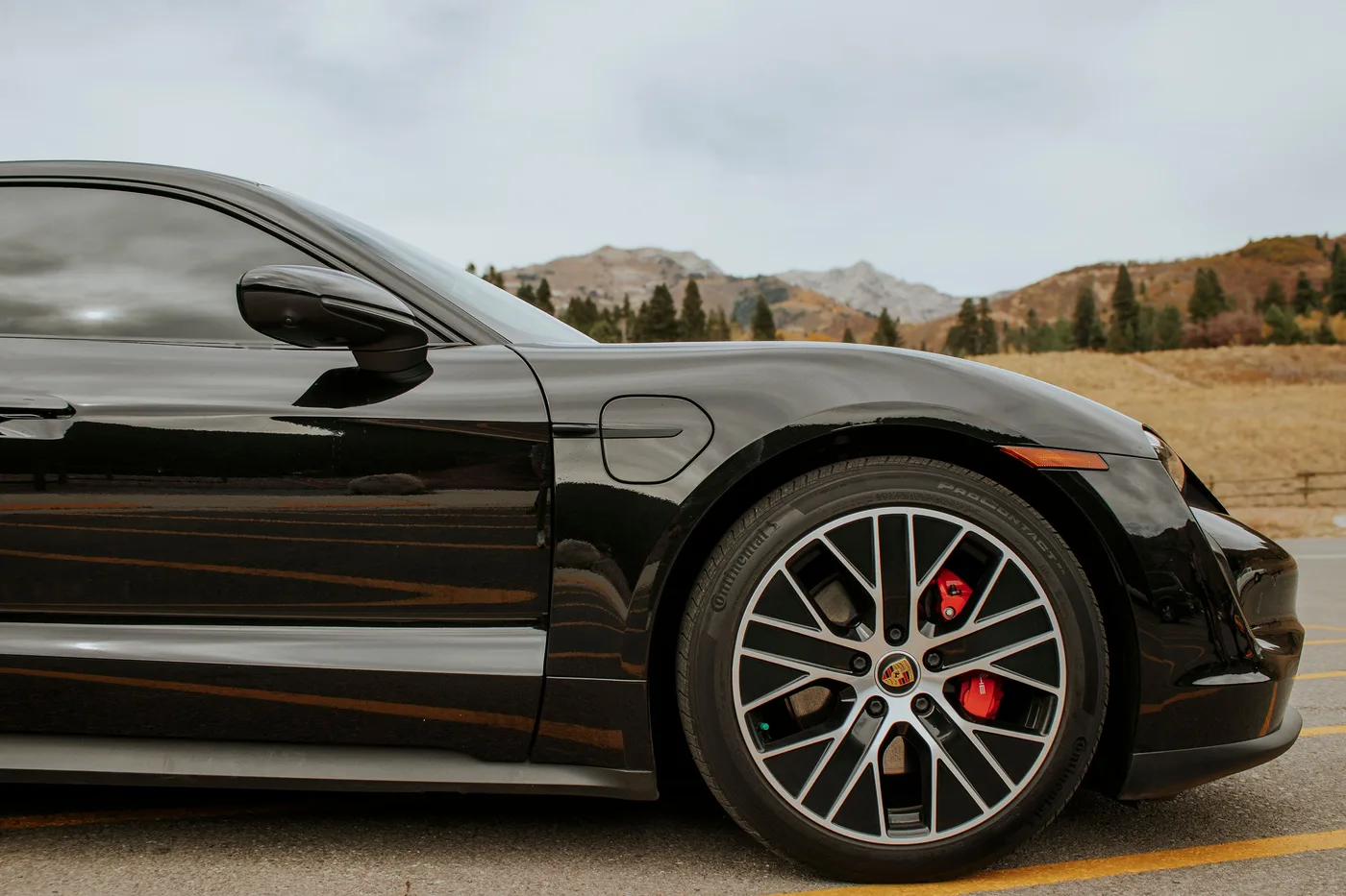Porsche Taycan 4S - View 4