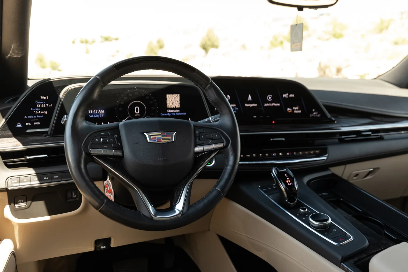 Cadillac Escalade - View 7