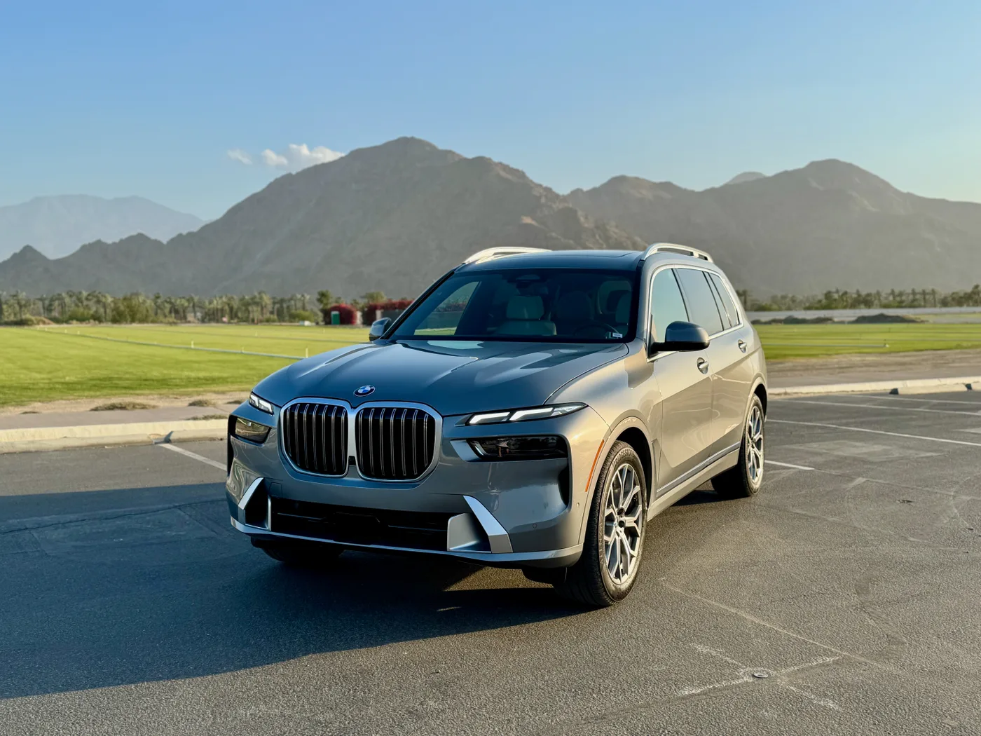 BMW X7 - View 6