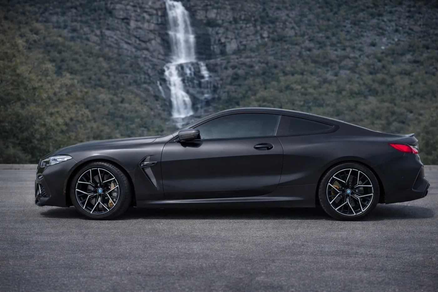 BMW M8 Competition Gran Coupe - View 3