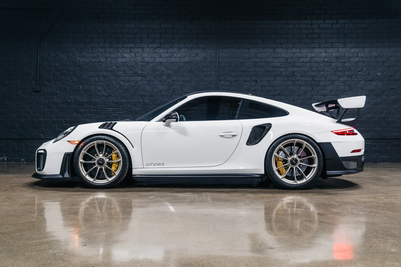 2019 Porsche 911 GT2 RS - View 5