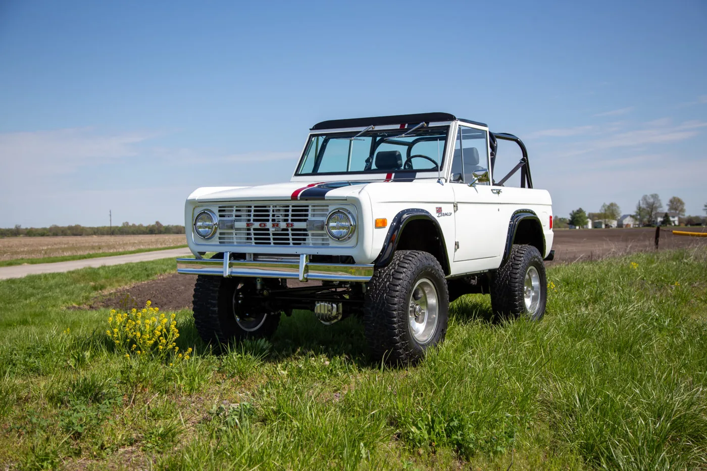 1977 Ford Bronco Coyote Edition - View 3