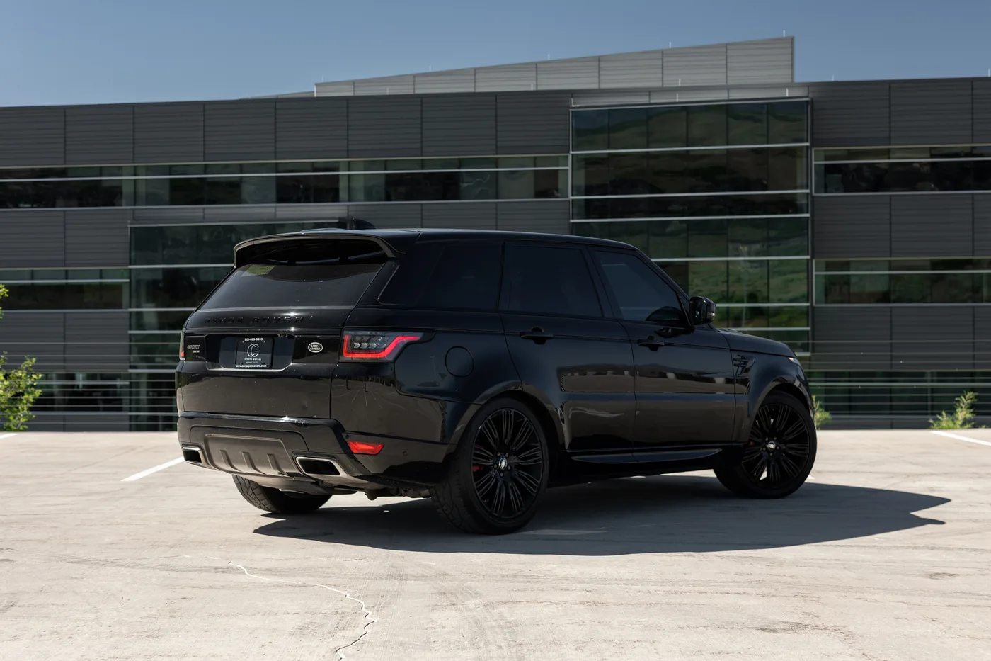 Range Rover Sport - View 3