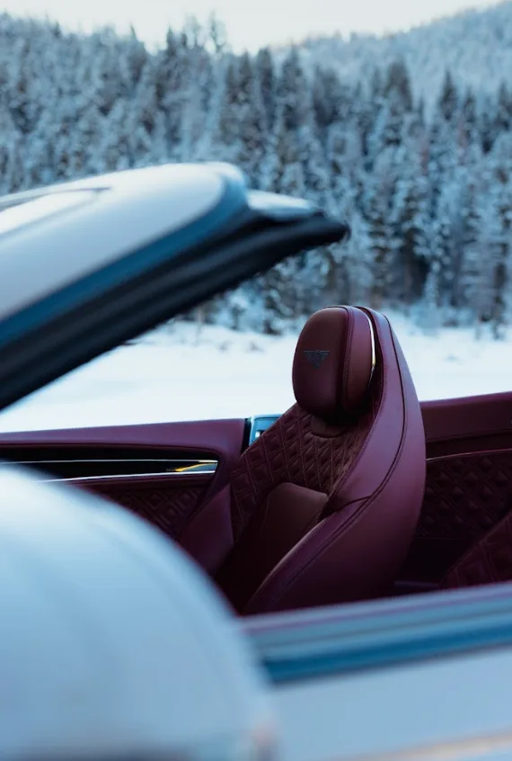 Bentley Continental GTC - View 4