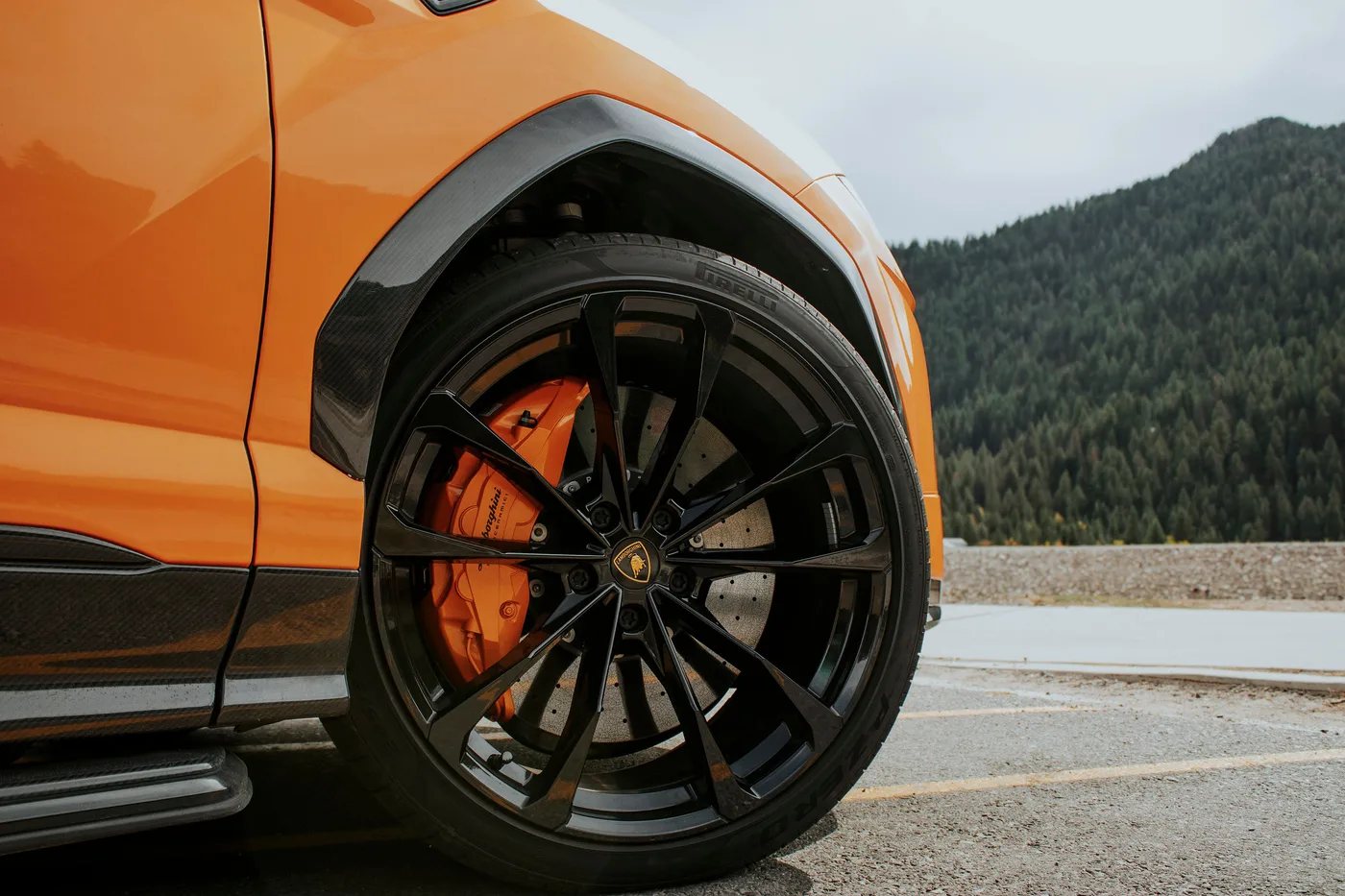 Lamborghini Urus Pearl Capsule - View 10