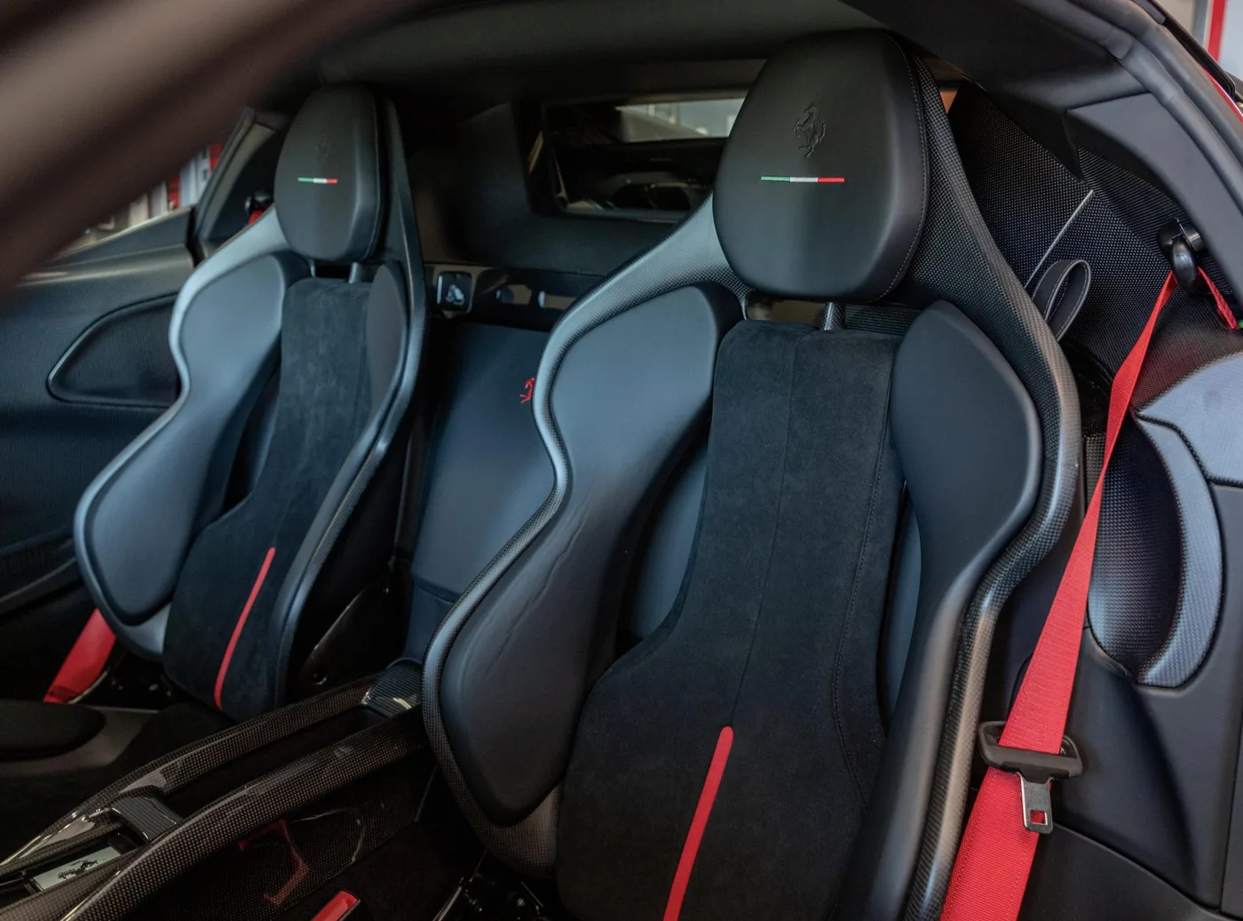 2022 Ferrari SF 90 Stradale Unkown - View 3
