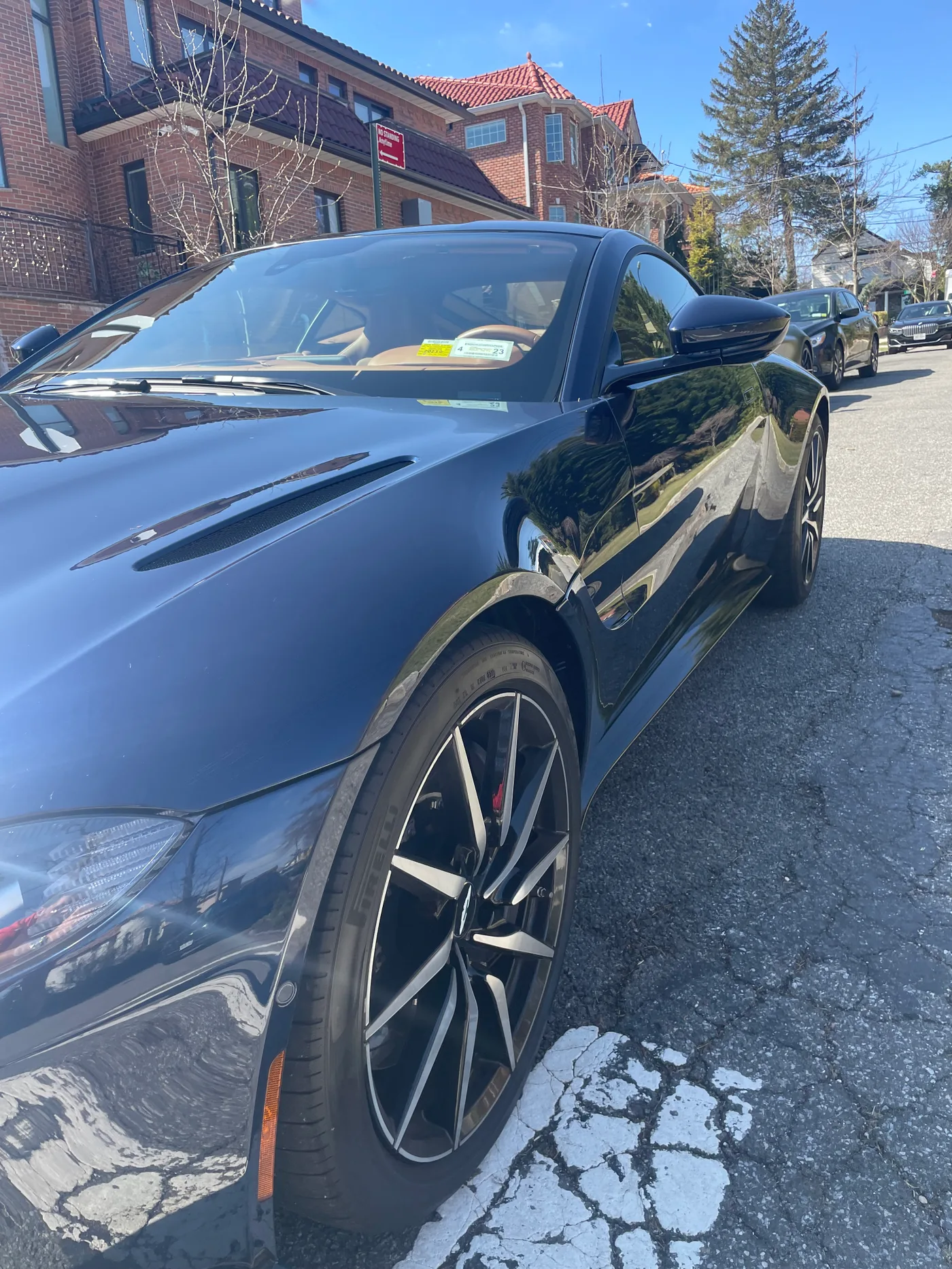 2020 Aston Martin Vantage Base - View 9