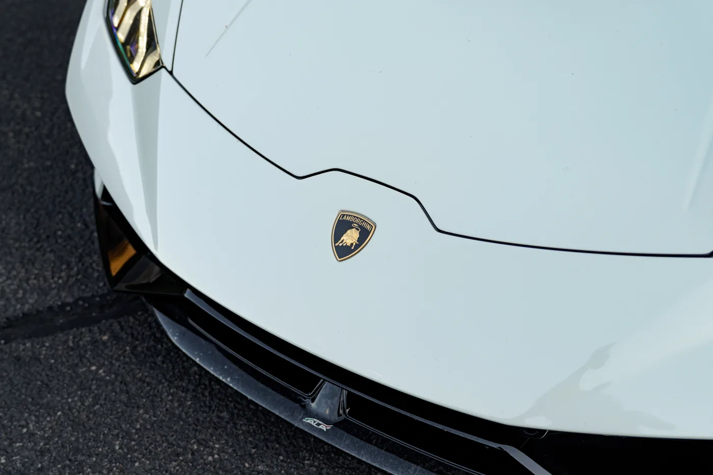 Lamborghini Huracan Performante Spyder - View 2